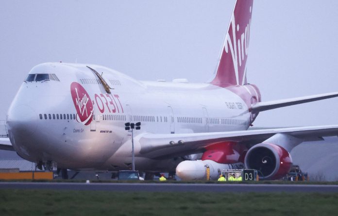 boeing-747-reutershenry-nicholls-scaled