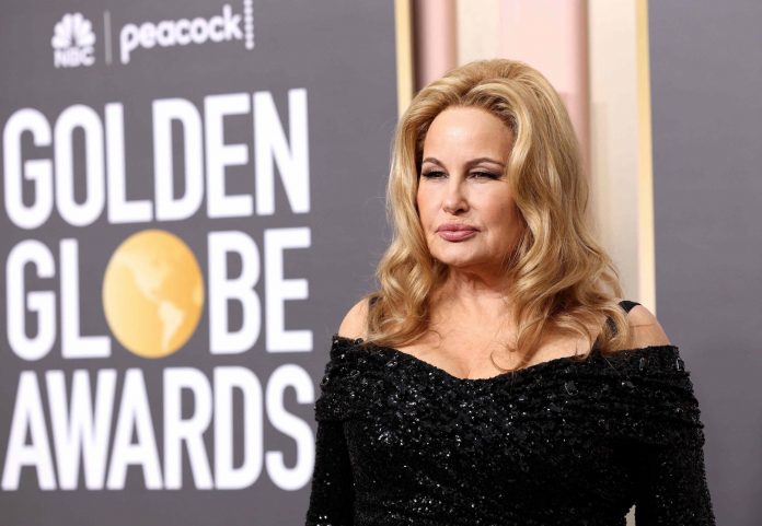 jennifer-coolidge-scaled