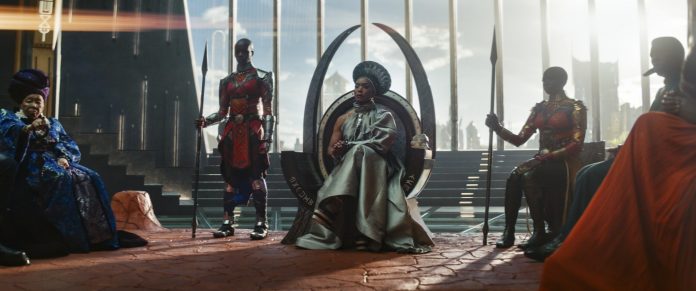 pantera-negra-wakanda-para-sempre-angela-bassett-scaled