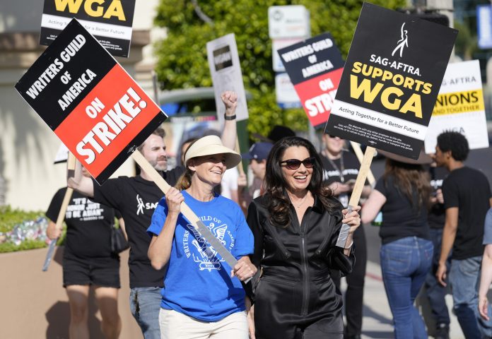 wga-sag-greve-2-scaled