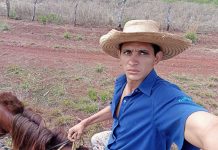 Jovem aprovado em concurso da PMTO improvisou treinos em riacho e árvore na zona rural