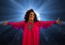 Canto de Gal Costa irradia luz que parece vir do céu em álbum póstumo que eterniza show de voz e violão