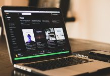 Spotify remove streams de música nº 1 nos EUA após suspeita de manipulação, diz jornal britânico